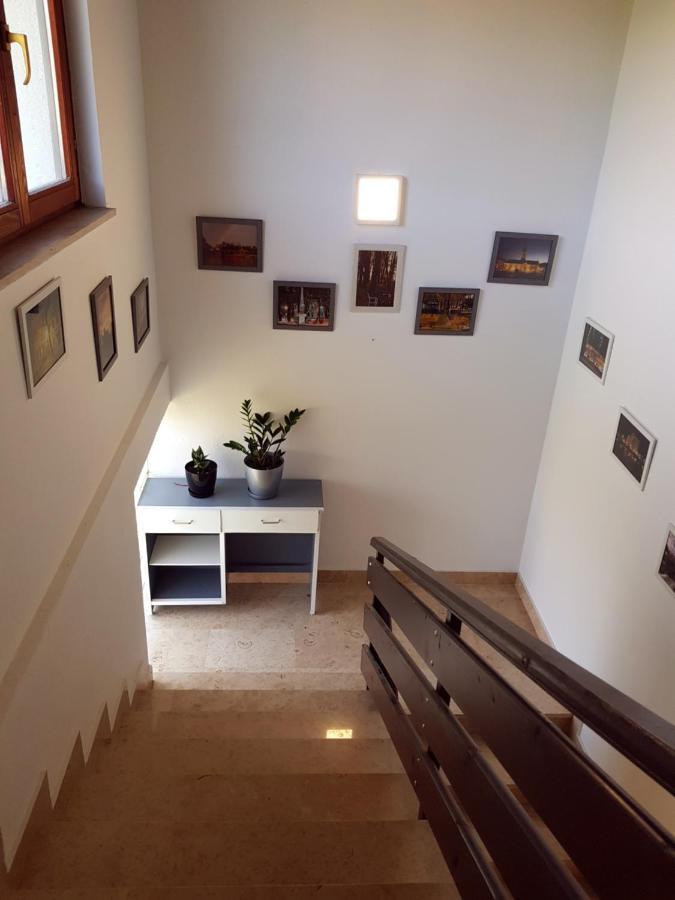 Apartman Atelier Karlovac Exteriör bild